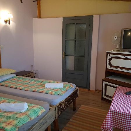דבה Hompot Accommodation מראה חיצוני תמונה