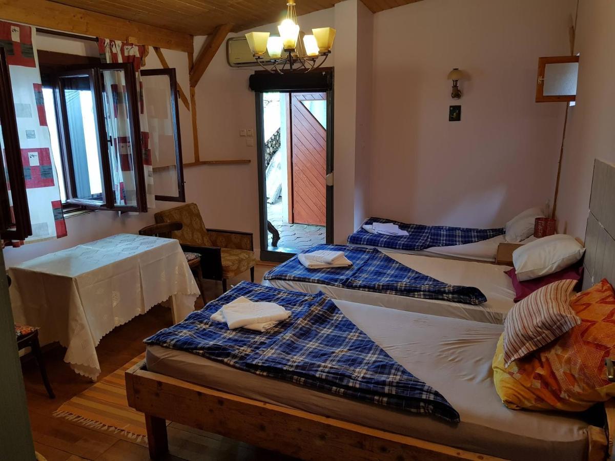 דבה Hompot Accommodation מראה חיצוני תמונה