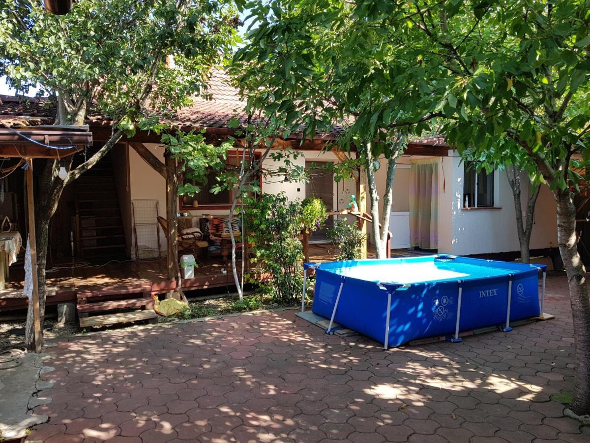 דבה Hompot Accommodation מראה חיצוני תמונה