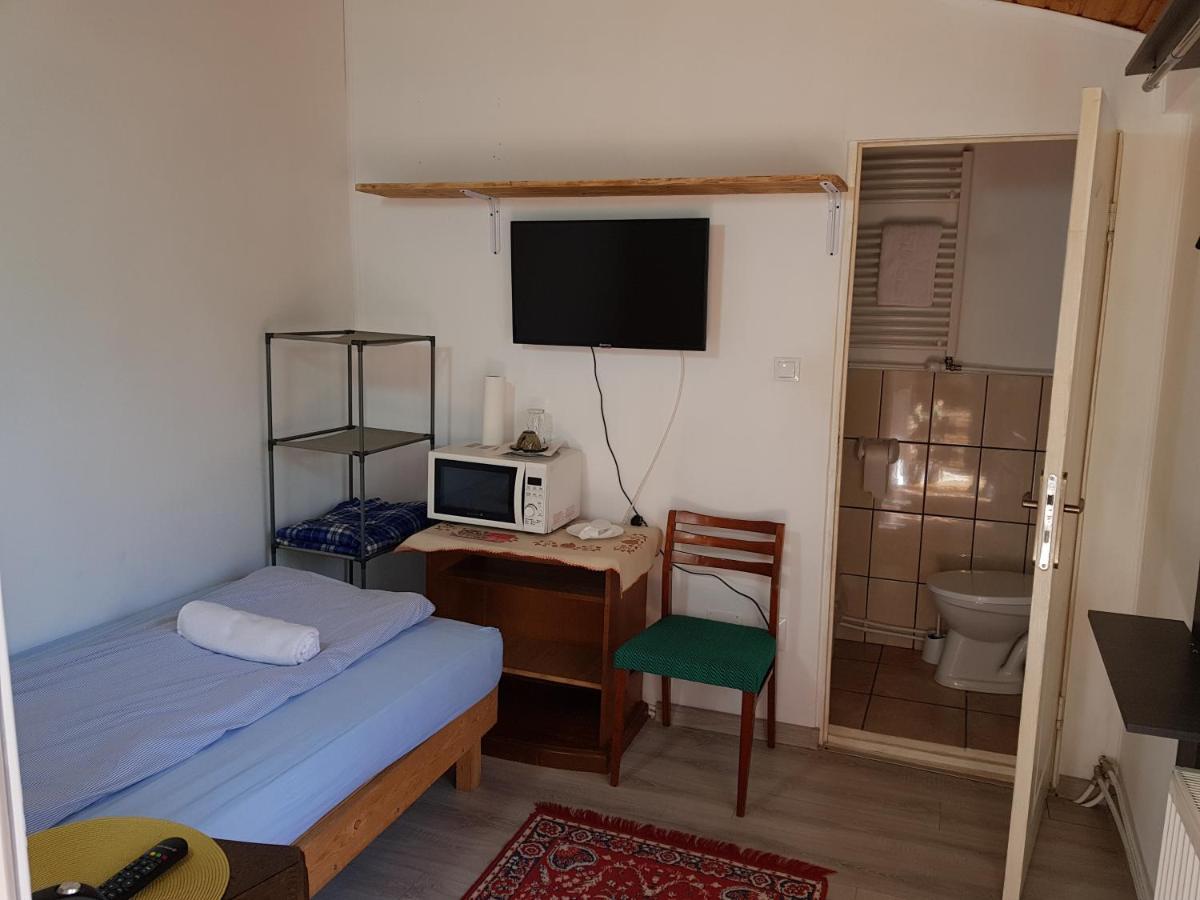 דבה Hompot Accommodation מראה חיצוני תמונה