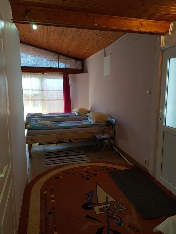 דבה Hompot Accommodation מראה חיצוני תמונה